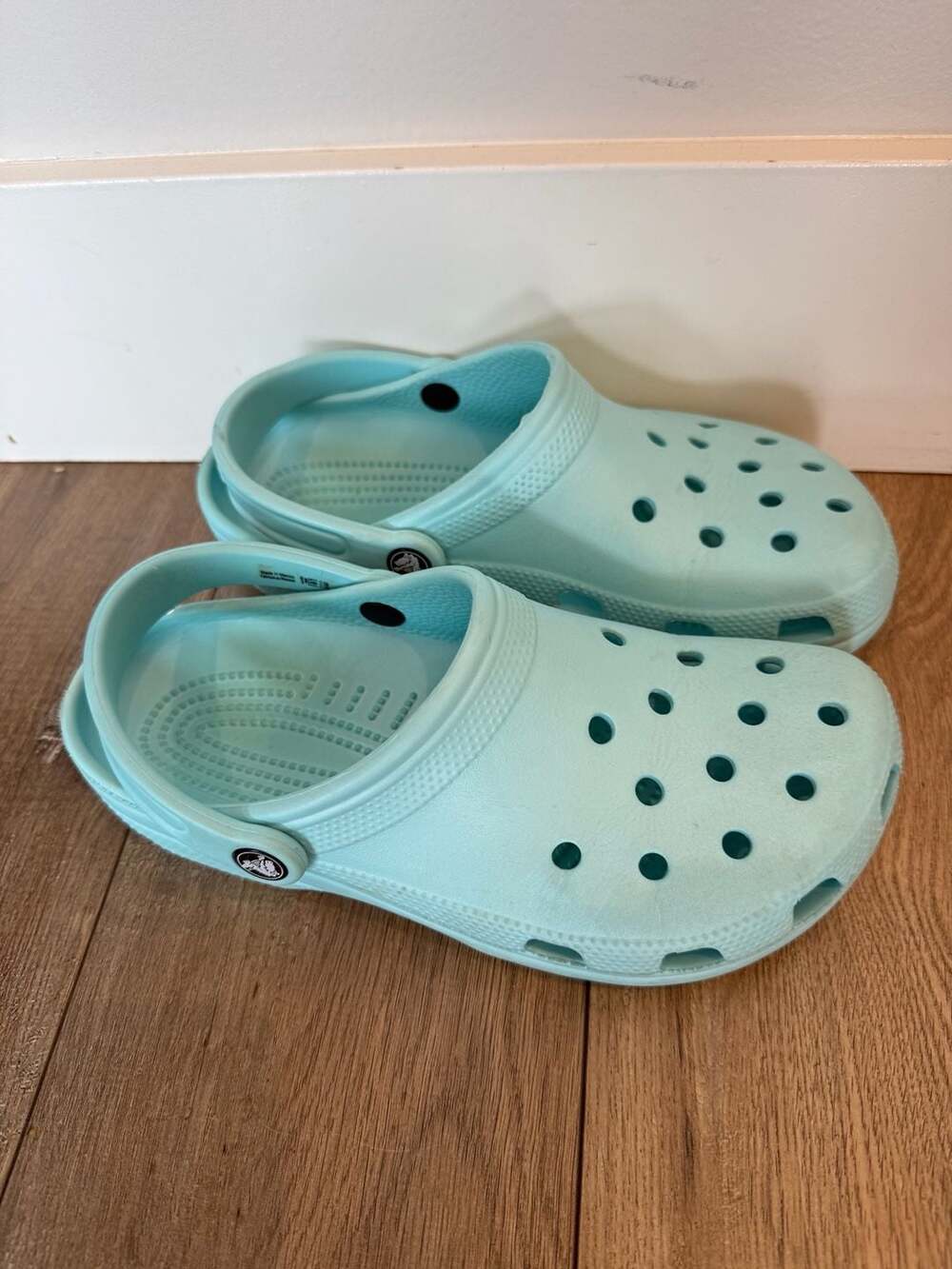 Crocs Classic Clogs Light Blue Women's Size 8 Men's Size 6